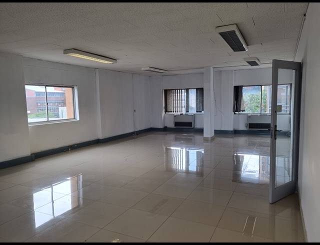 72.80M² OFFICE TO LET IN NELSPRUIT CENTRAL
